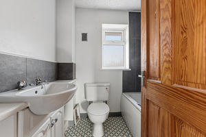 Photo 27- click for photo gallery